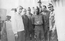 Офицеры эсминца «Бывалый» с командиром взвода гвинейских солдат. Слева направо: капитан 2 ранга В.Воронов, старший лейтенант С.Магков, капитан-лейтенант Ю.Цвентух, капитан-лейтенант Л.Соха, капитаны 2 ранга И.Щербович и Ю.Ильиных.
